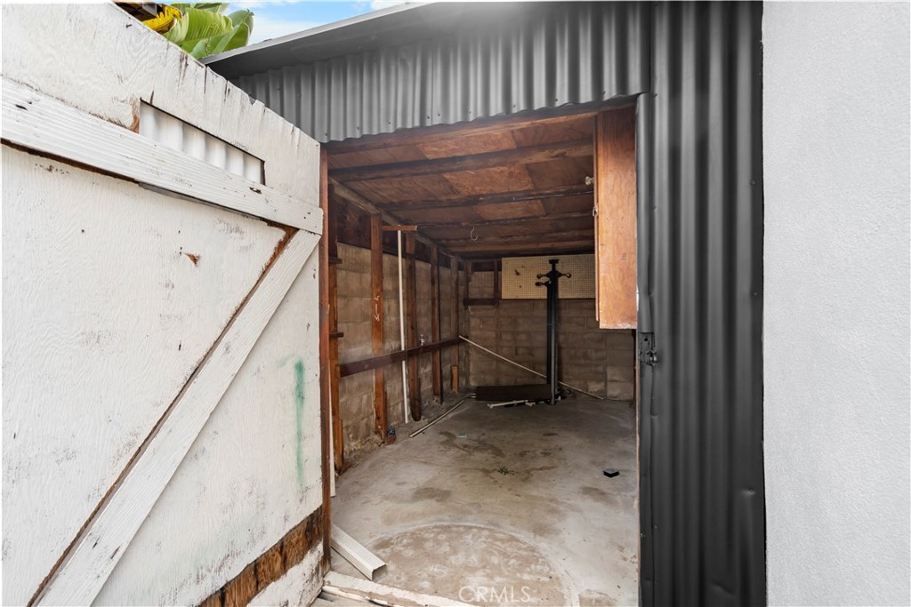 3349 Greenleaf Drive