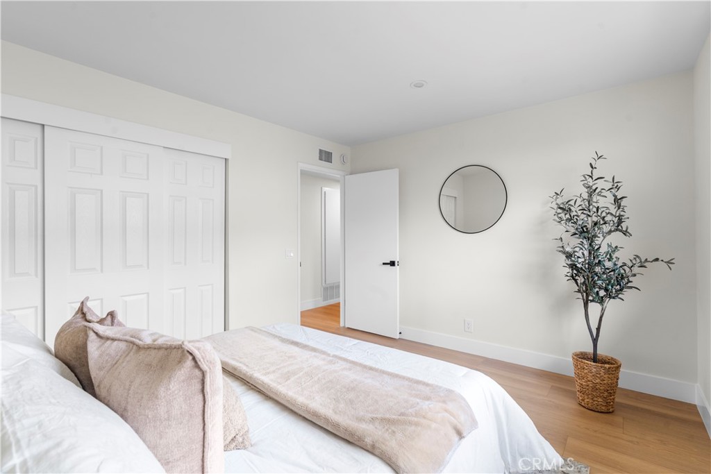 3349 Greenleaf Drive