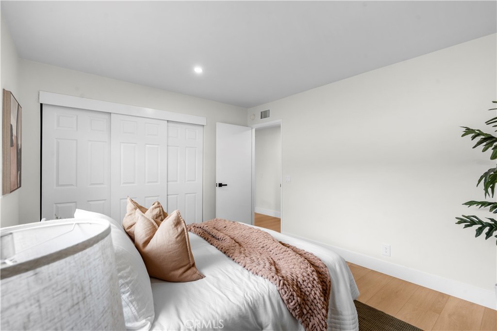 3349 Greenleaf Drive