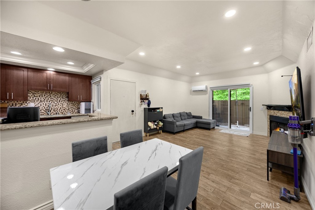 22709 Lakeway Dr 493