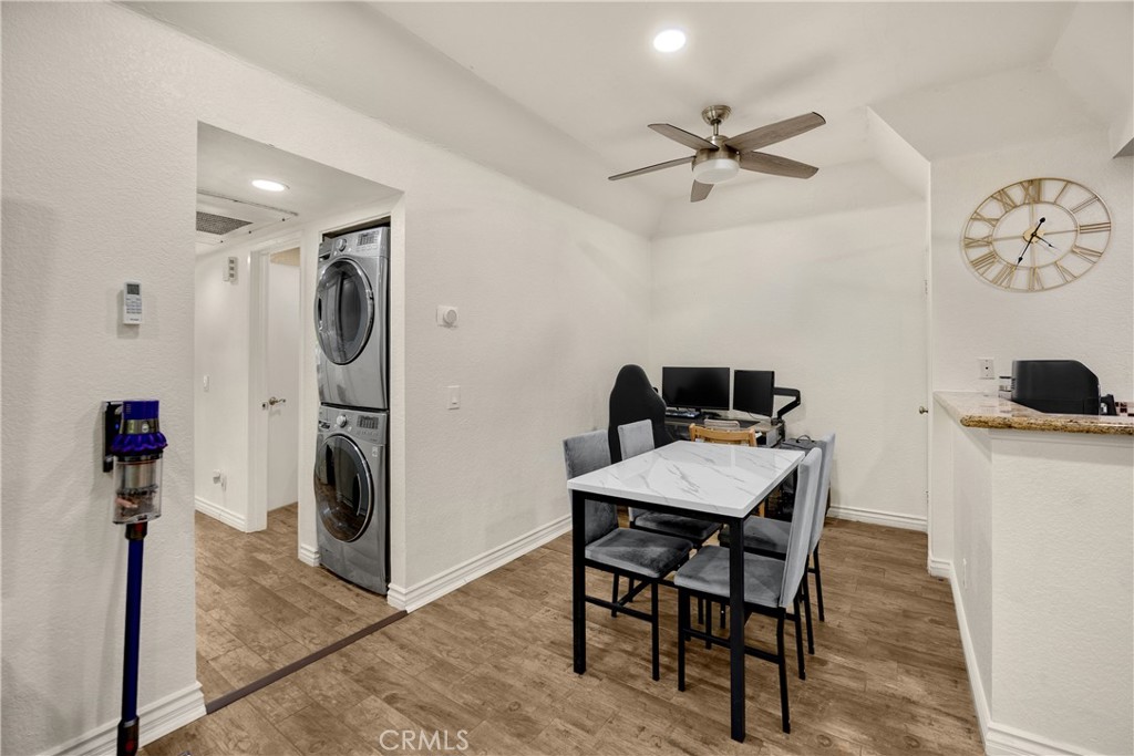 22709 Lakeway Dr 493