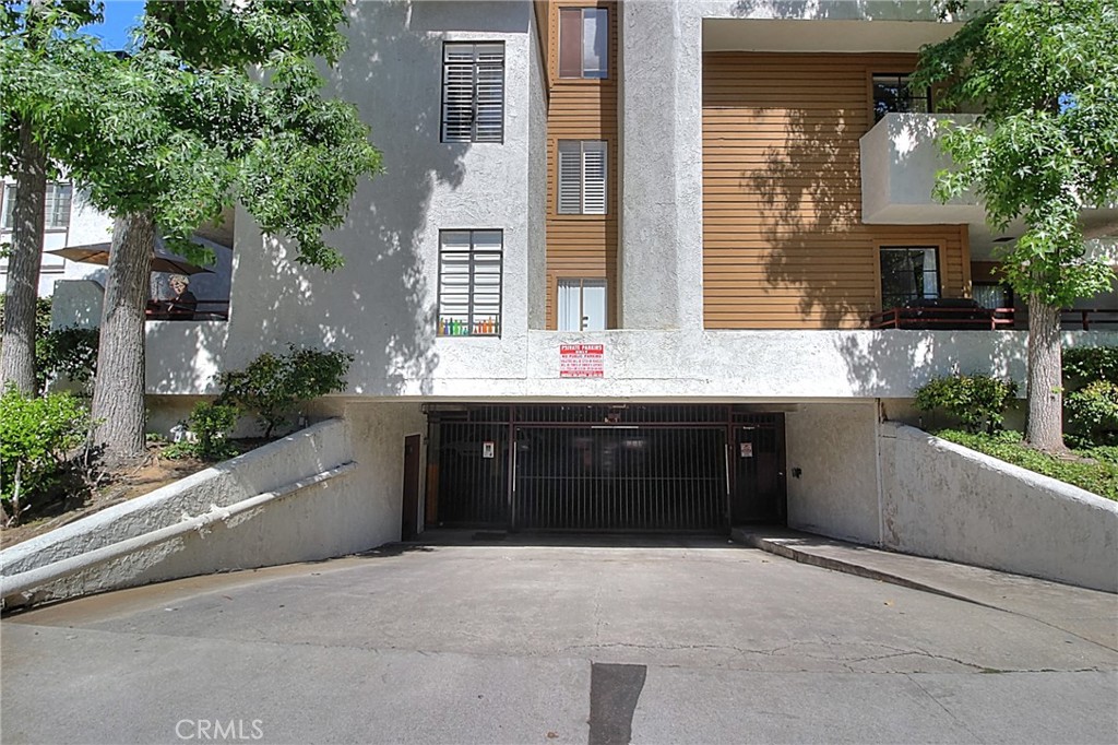 400 N Louise Street 205