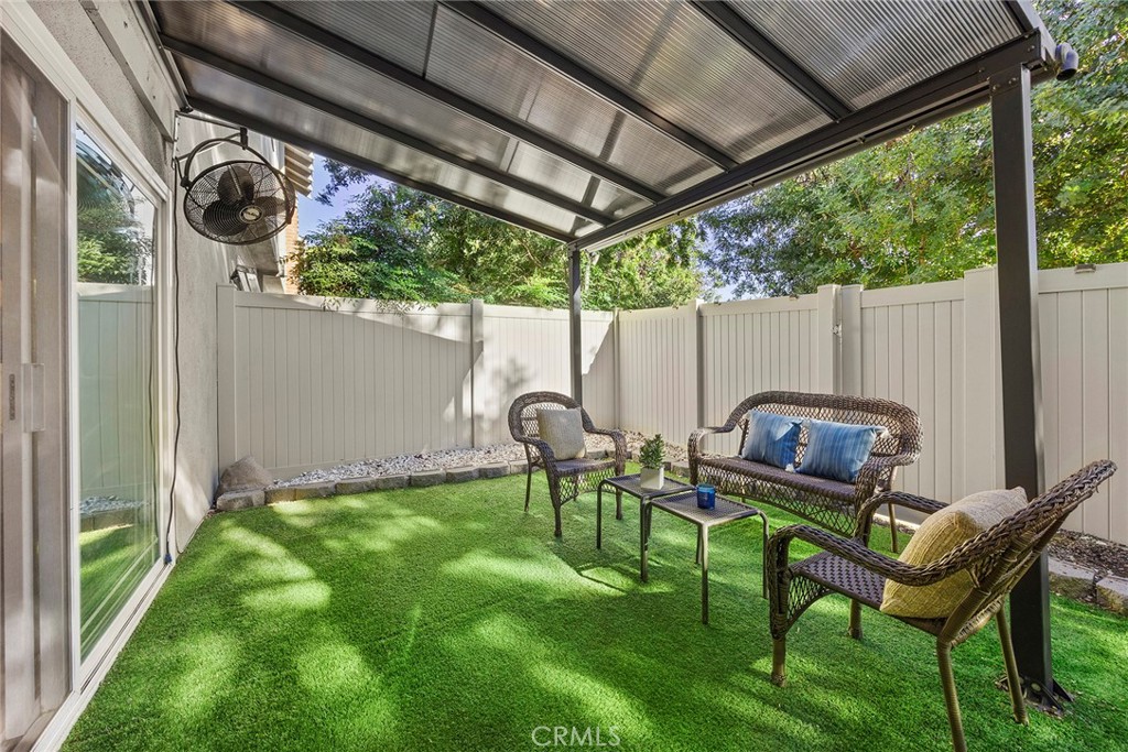 6832 Tahitian Circle