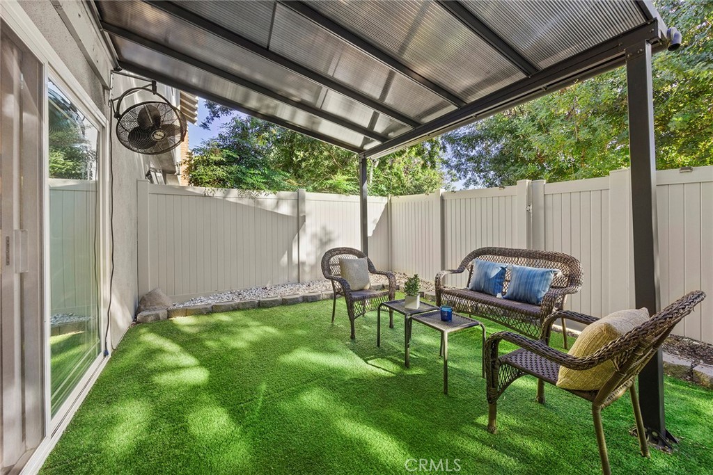 6832 Tahitian Circle