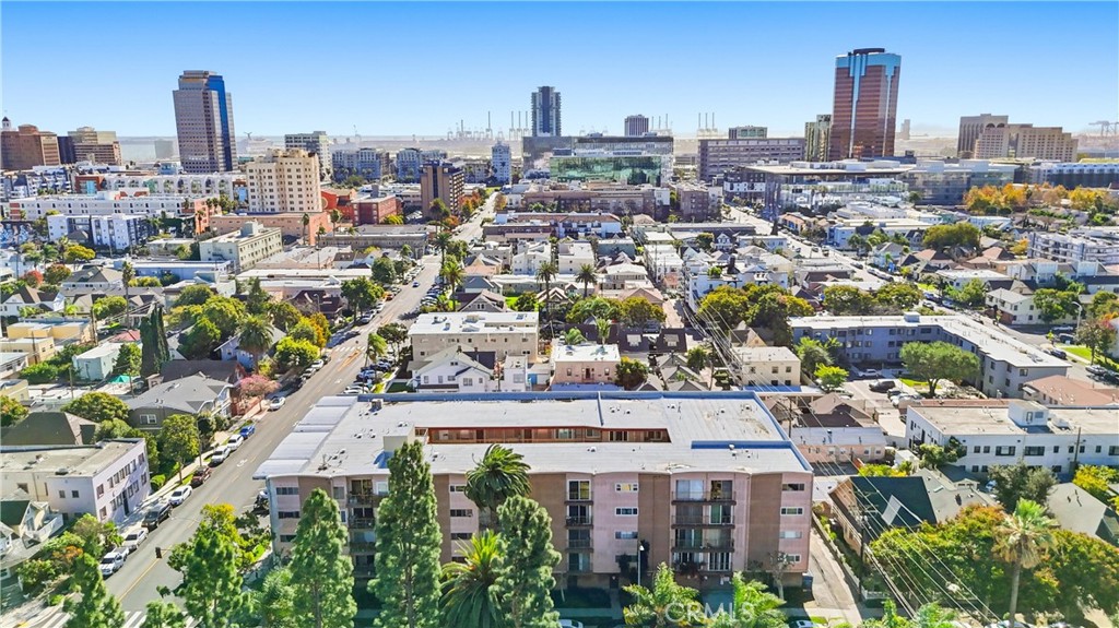 545 Chestnut Ave #207