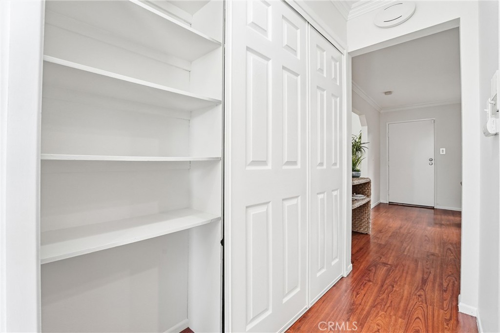 545 Chestnut Ave #207