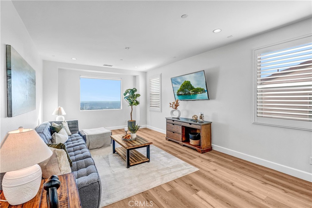 2488 E Kern River Lane