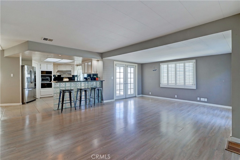 6741 Lincoln Avenue 26