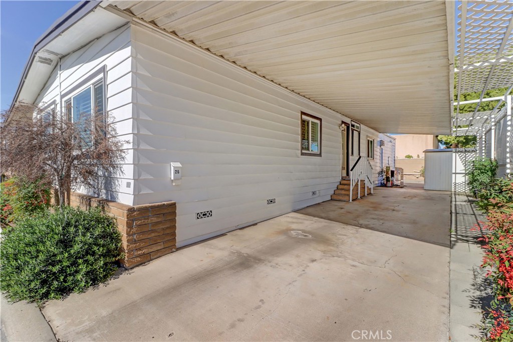 6741 Lincoln Avenue 26