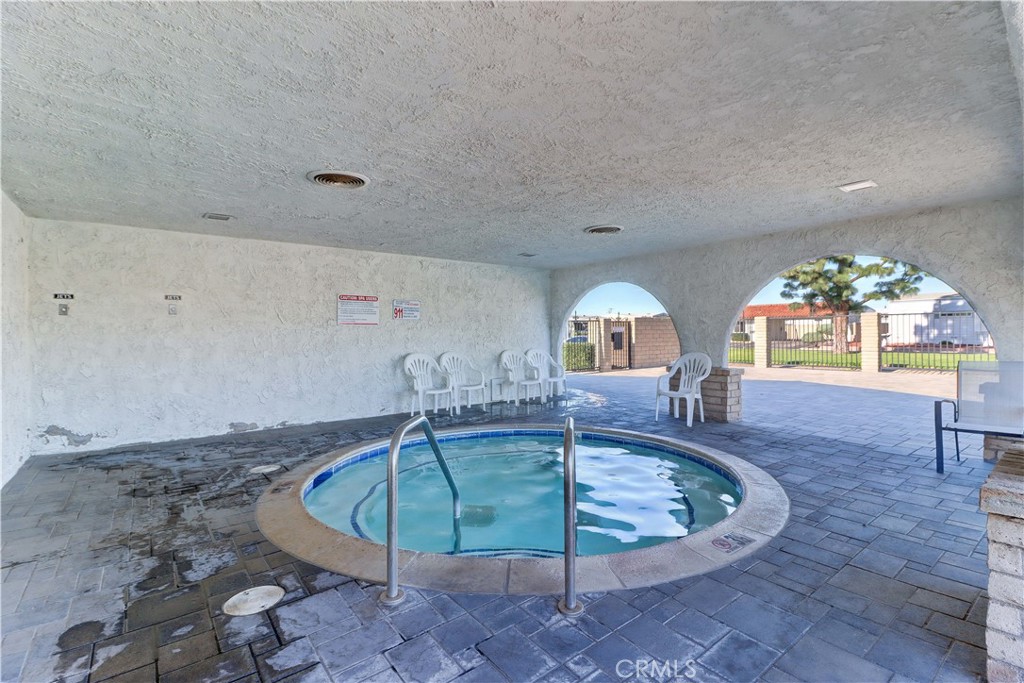 6741 Lincoln Avenue 26