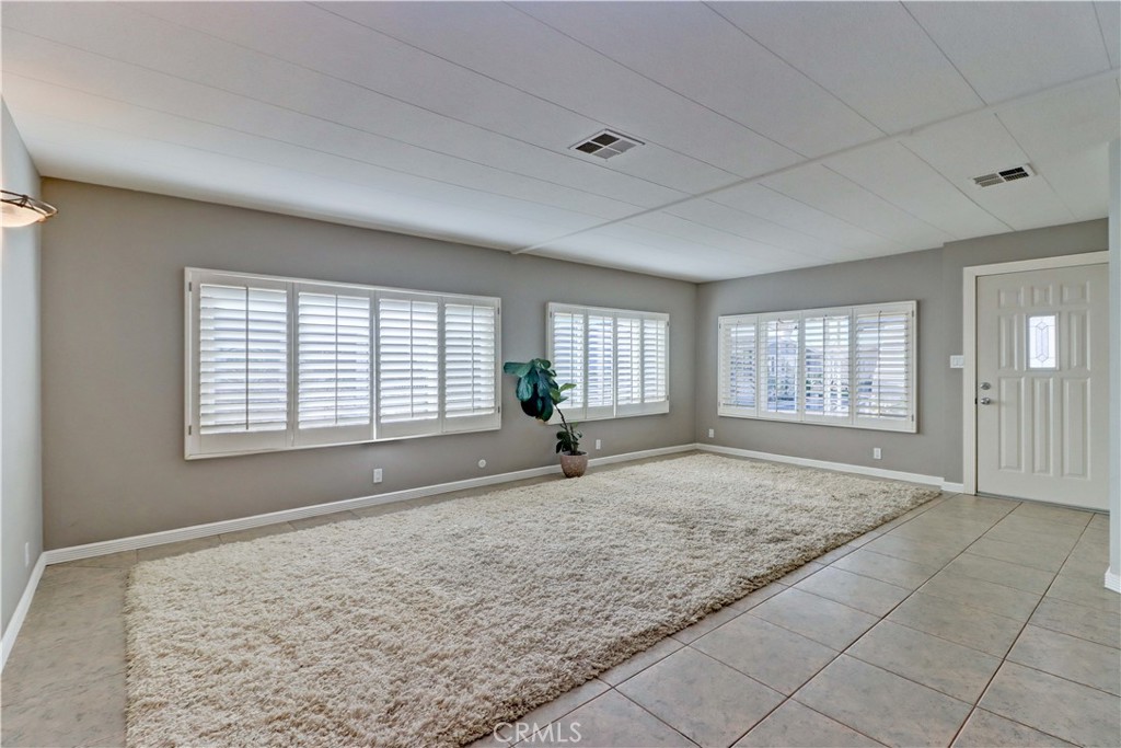 6741 Lincoln Avenue 26