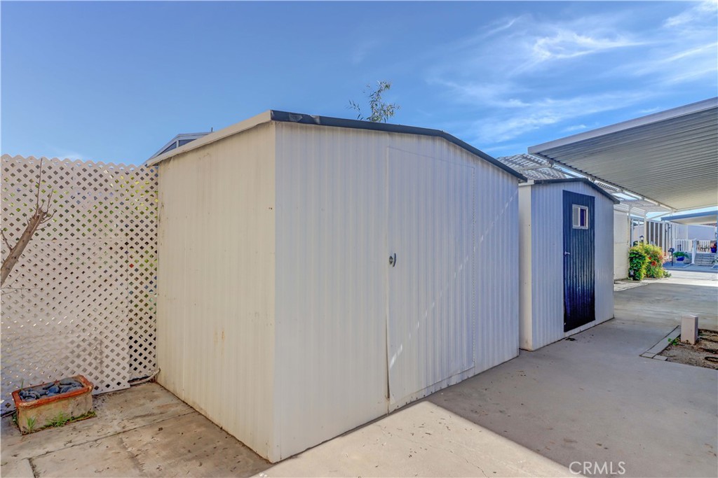 6741 Lincoln Avenue 26