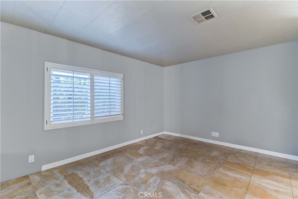 6741 Lincoln Avenue 26