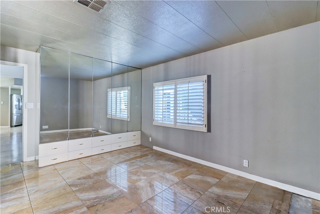 6741 Lincoln Avenue 26