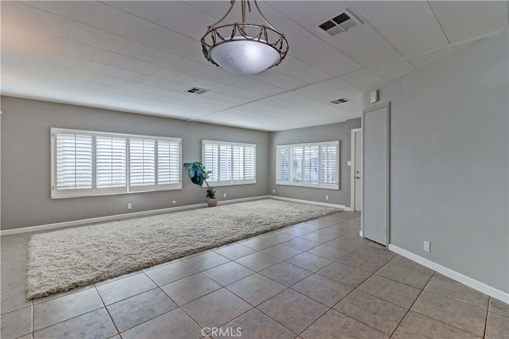 6741 Lincoln Avenue 26