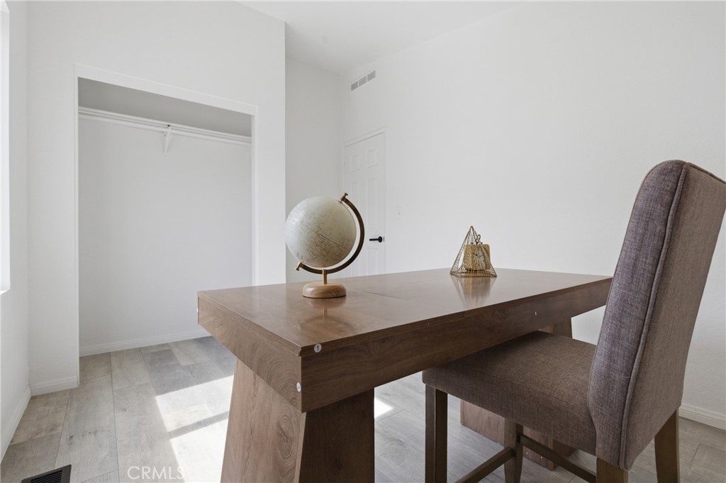 4901 Green River 153