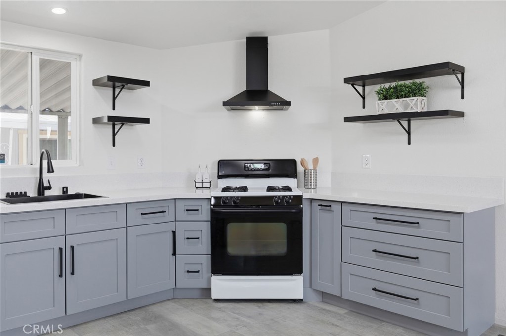 4901 Green River 153