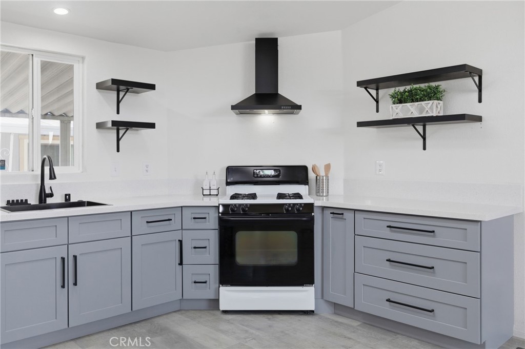 4901 Green River 153