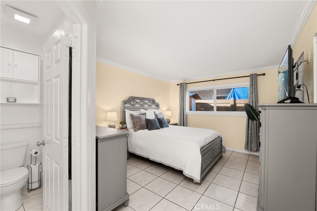 3139 E Chapman 3B