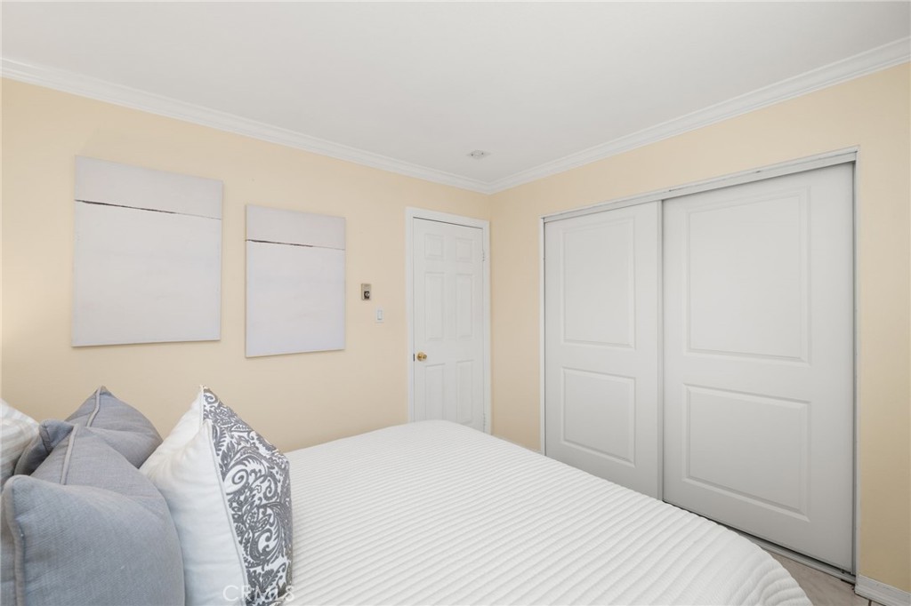3139 E Chapman 3B