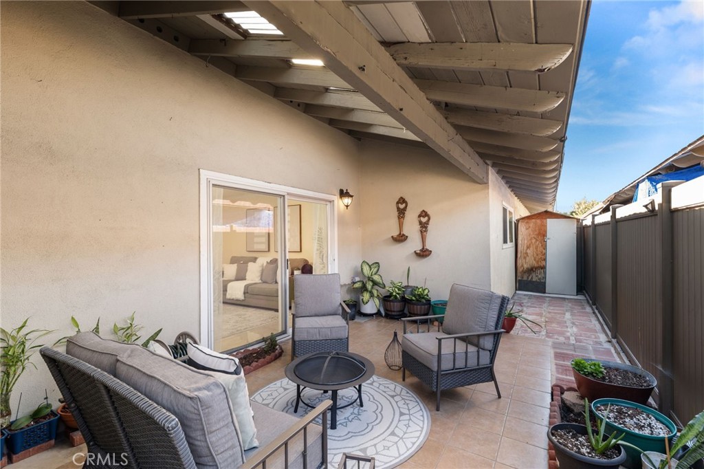 3139 E Chapman 3B