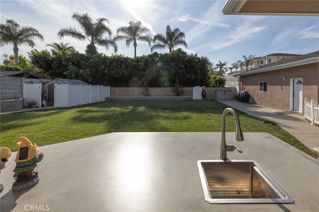 6071 Sun View