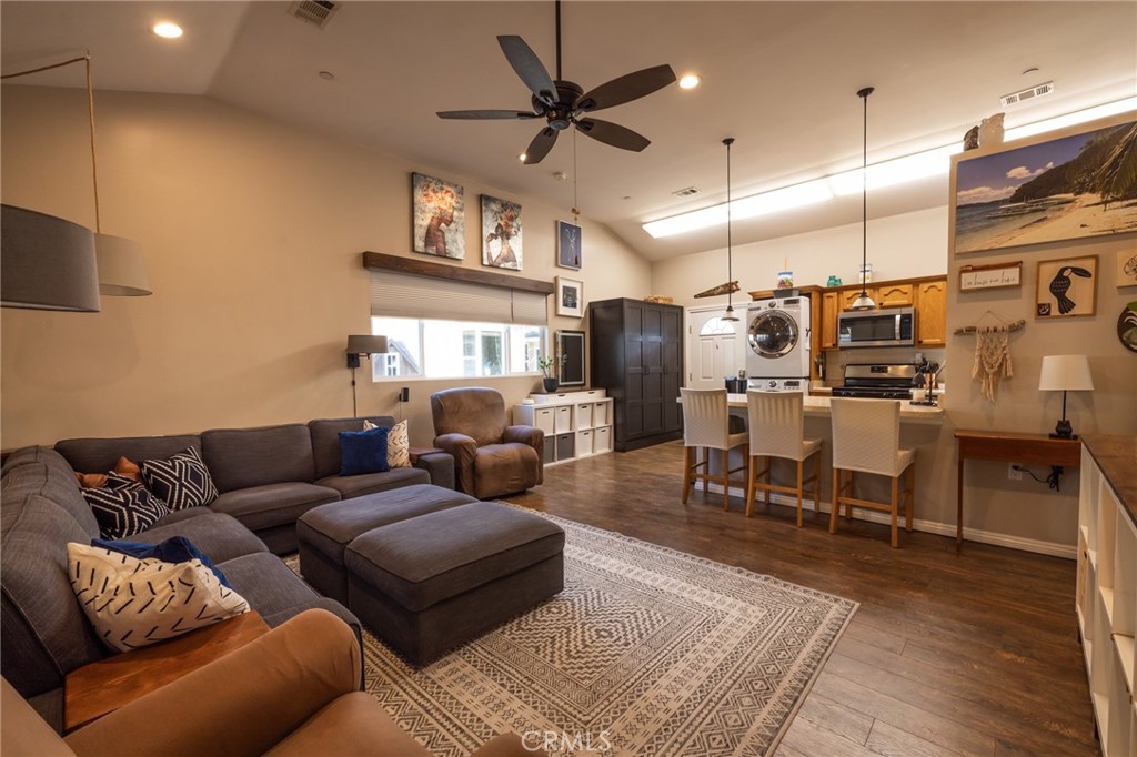 6071 Sun View