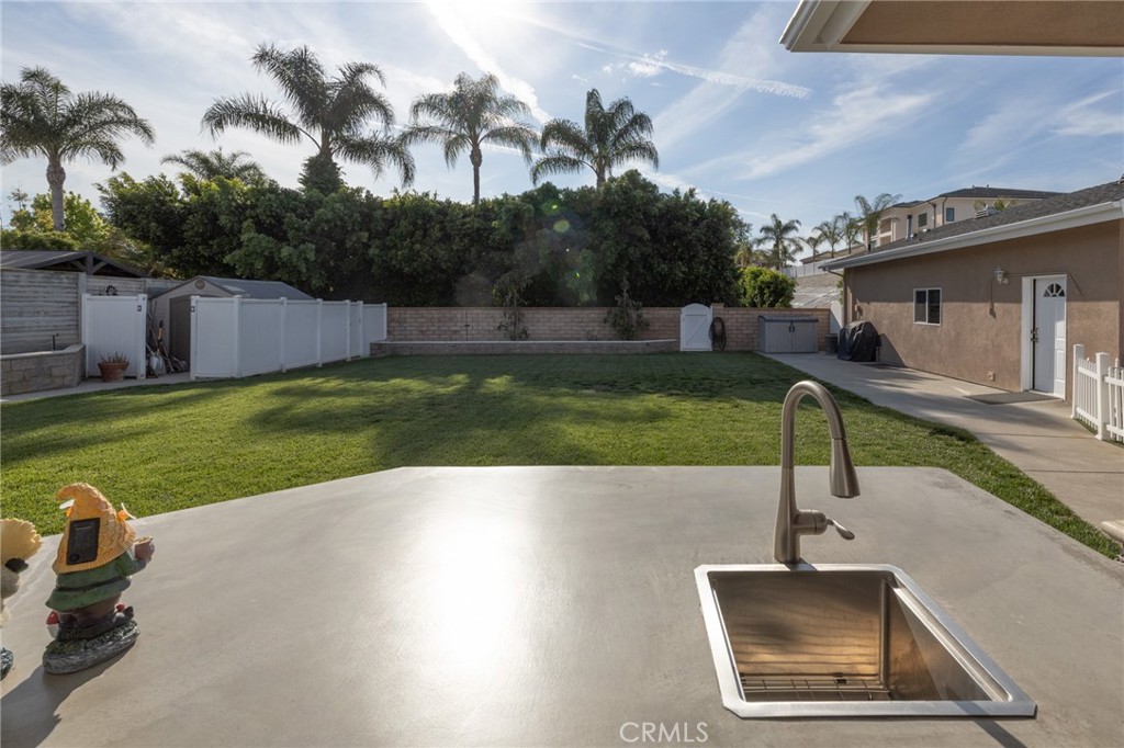 6071 Sun View