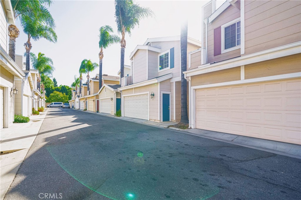 17729 Superior Street 47