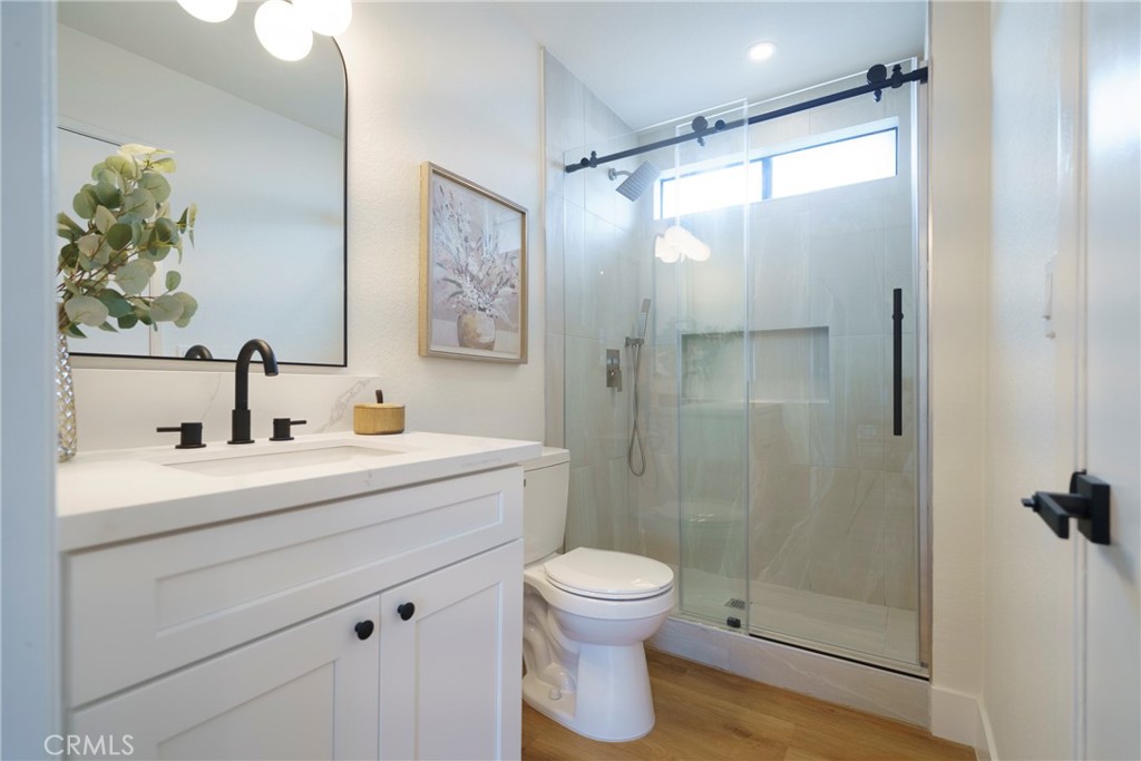 14927 Condon Avenue 4