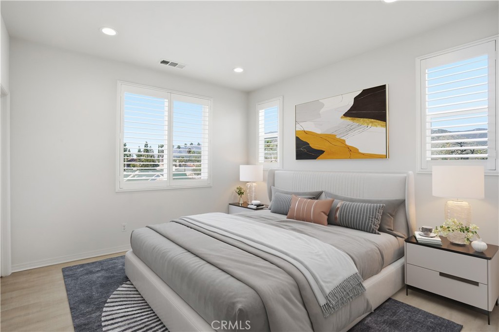 811 N Dalton Ave 105