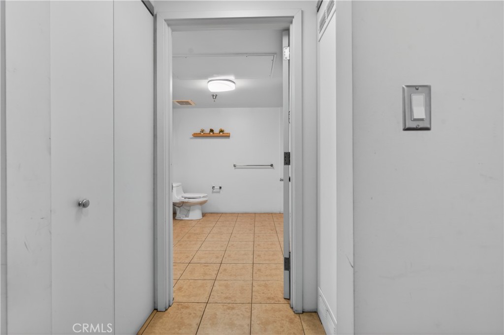 200 N San Fernando