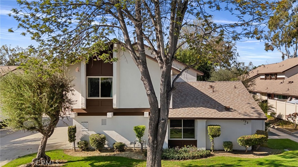 5523 Pioneer Boulevard