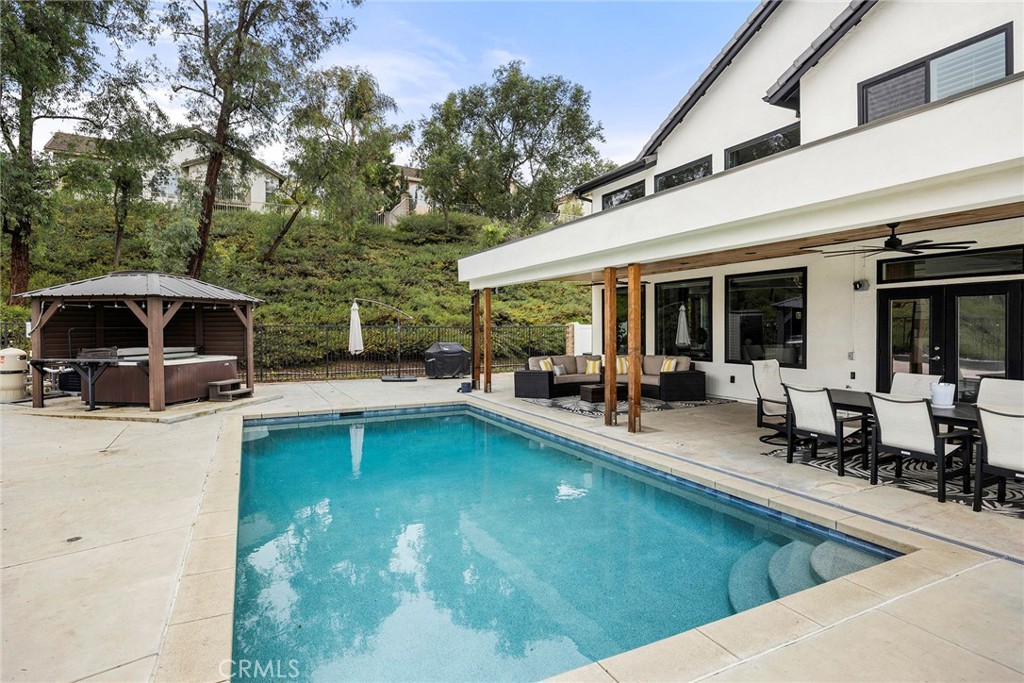 3000 S Sawgrass Court