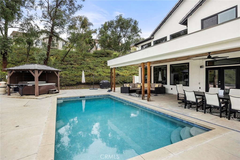 3000 S Sawgrass Court