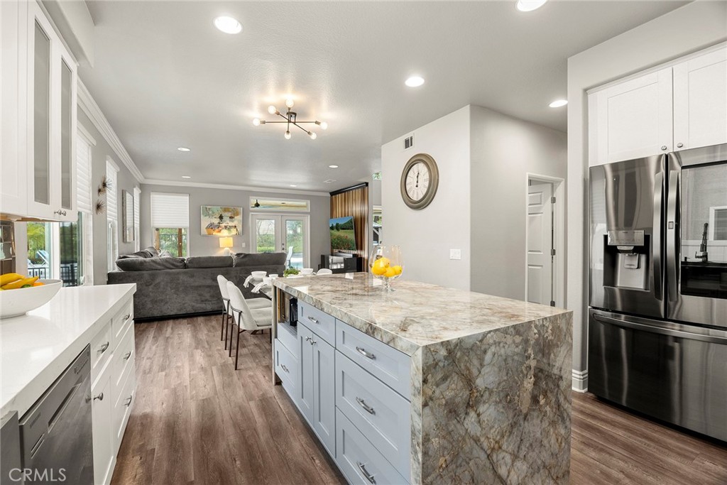 3000 S Sawgrass Court