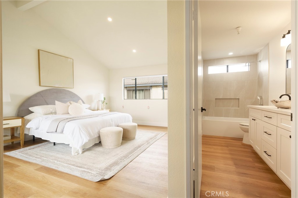 14927 Condon Avenue 4