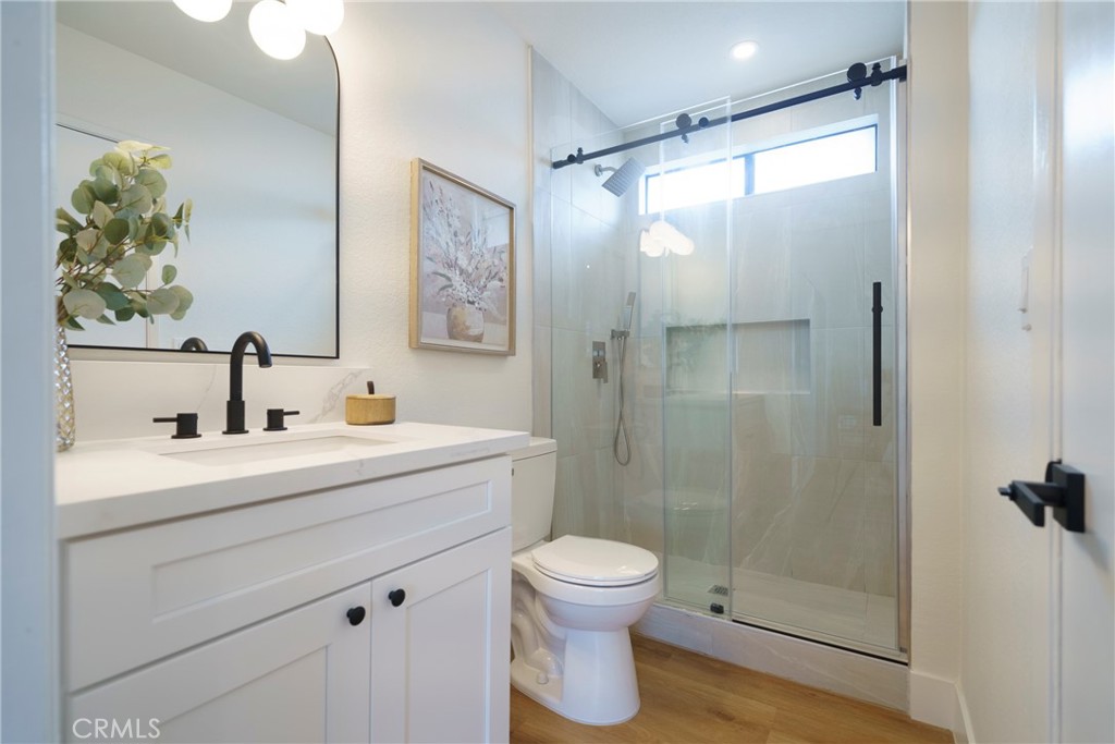 14927 Condon Avenue 4