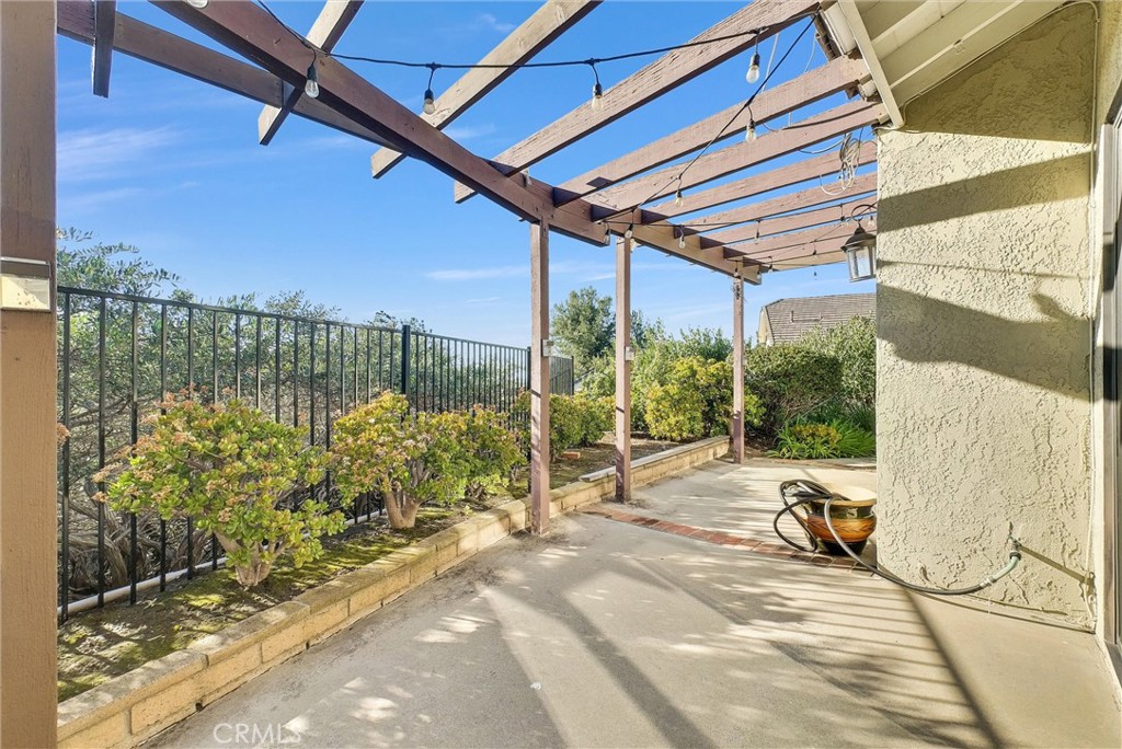 611 S Pathfinder Trail