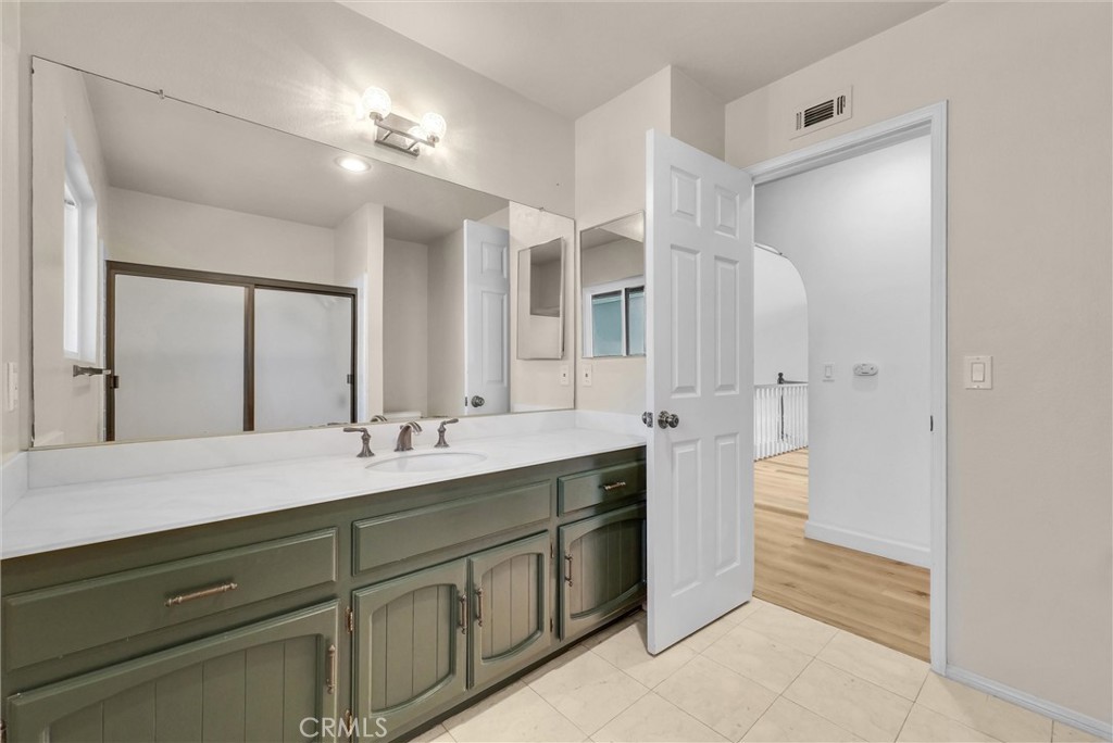 611 S Pathfinder Trail