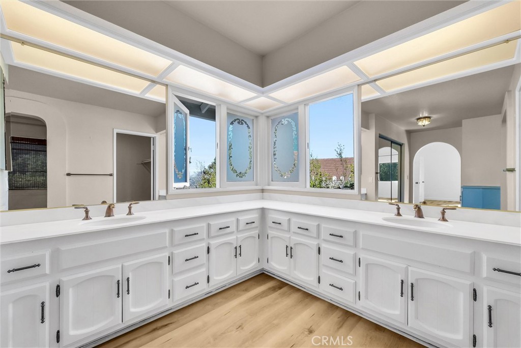 611 S Pathfinder Trail