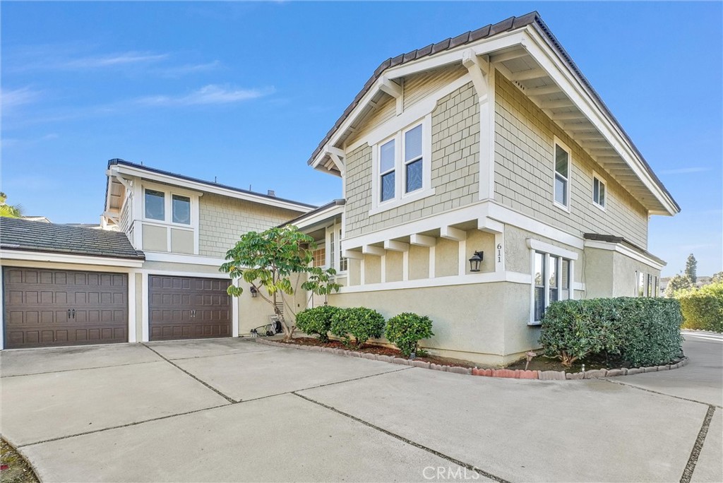 611 S Pathfinder Trail