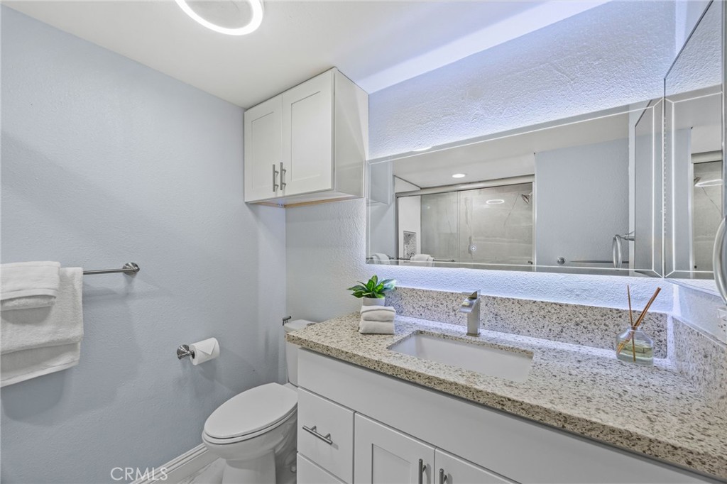 2504 E Willow Street 101