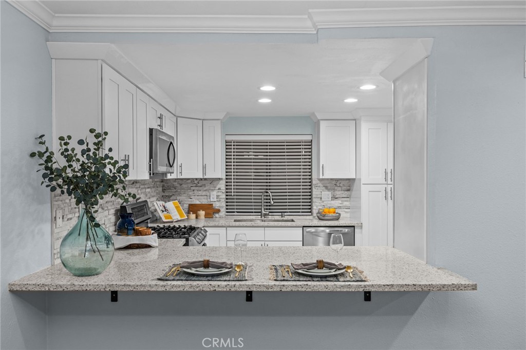 2504 E Willow Street 101