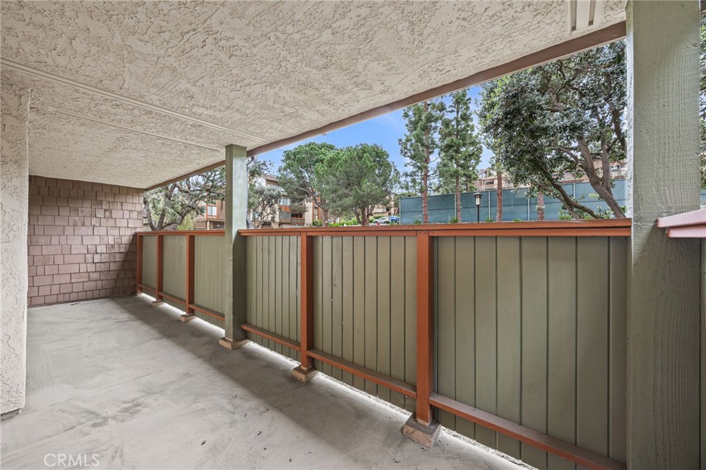 2504 E Willow Street 101