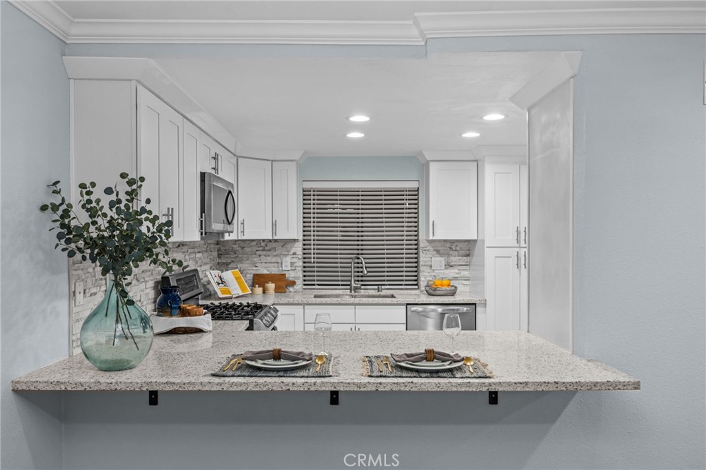 2504 E Willow Street 101