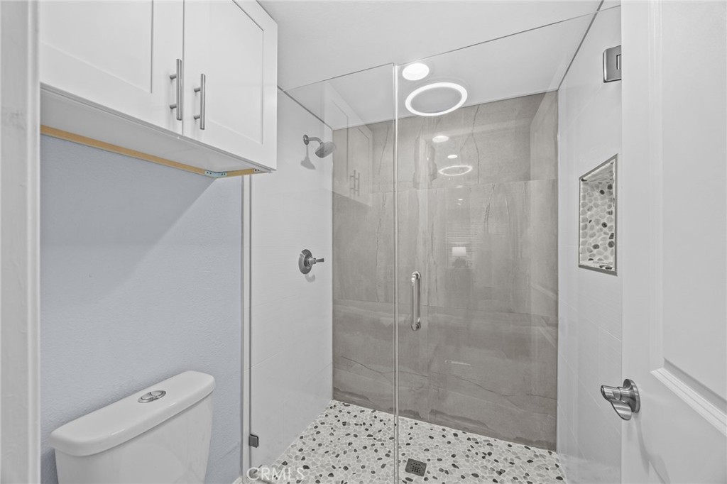 2504 E Willow Street 101