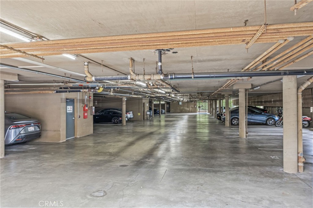 2504 E Willow Street 101