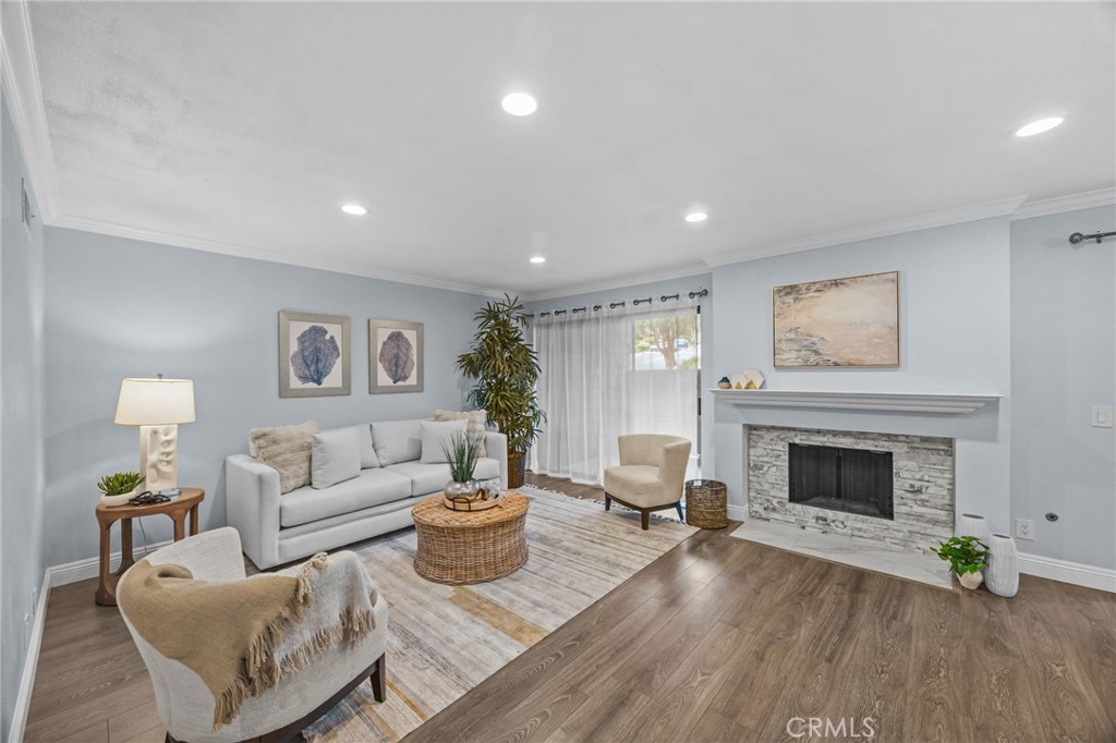 2504 E Willow Street 101