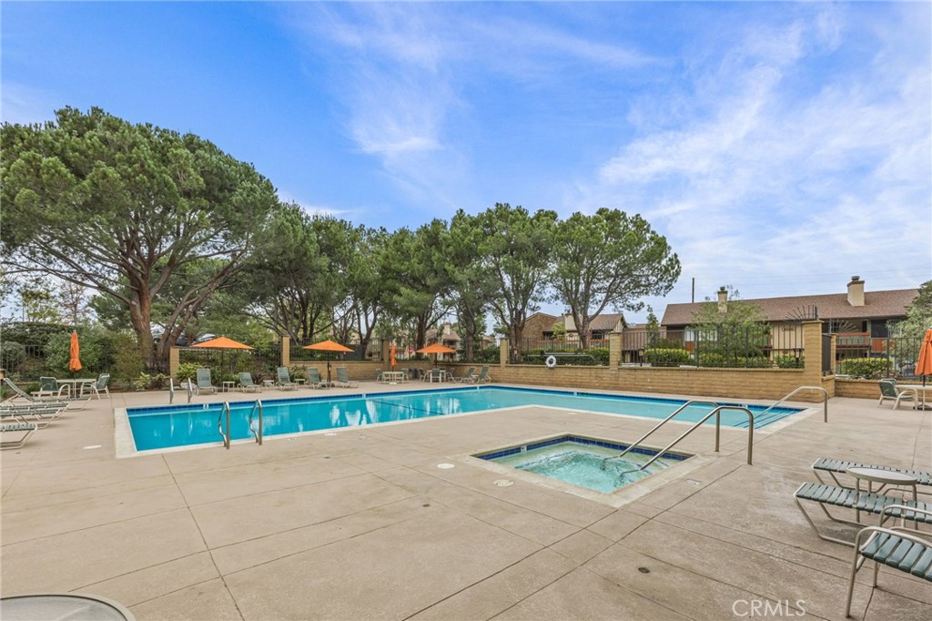 2504 E Willow Street 101